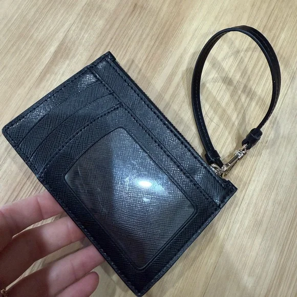 Kate Spade wristlet - Picture 2 of 2